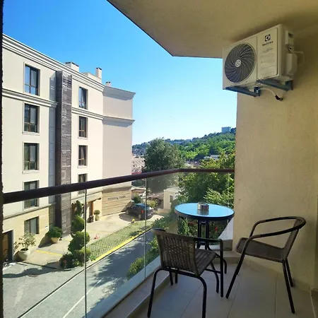 Апартаменти Cabacum Pleasure Beachfront - 50m To And Pool Варна